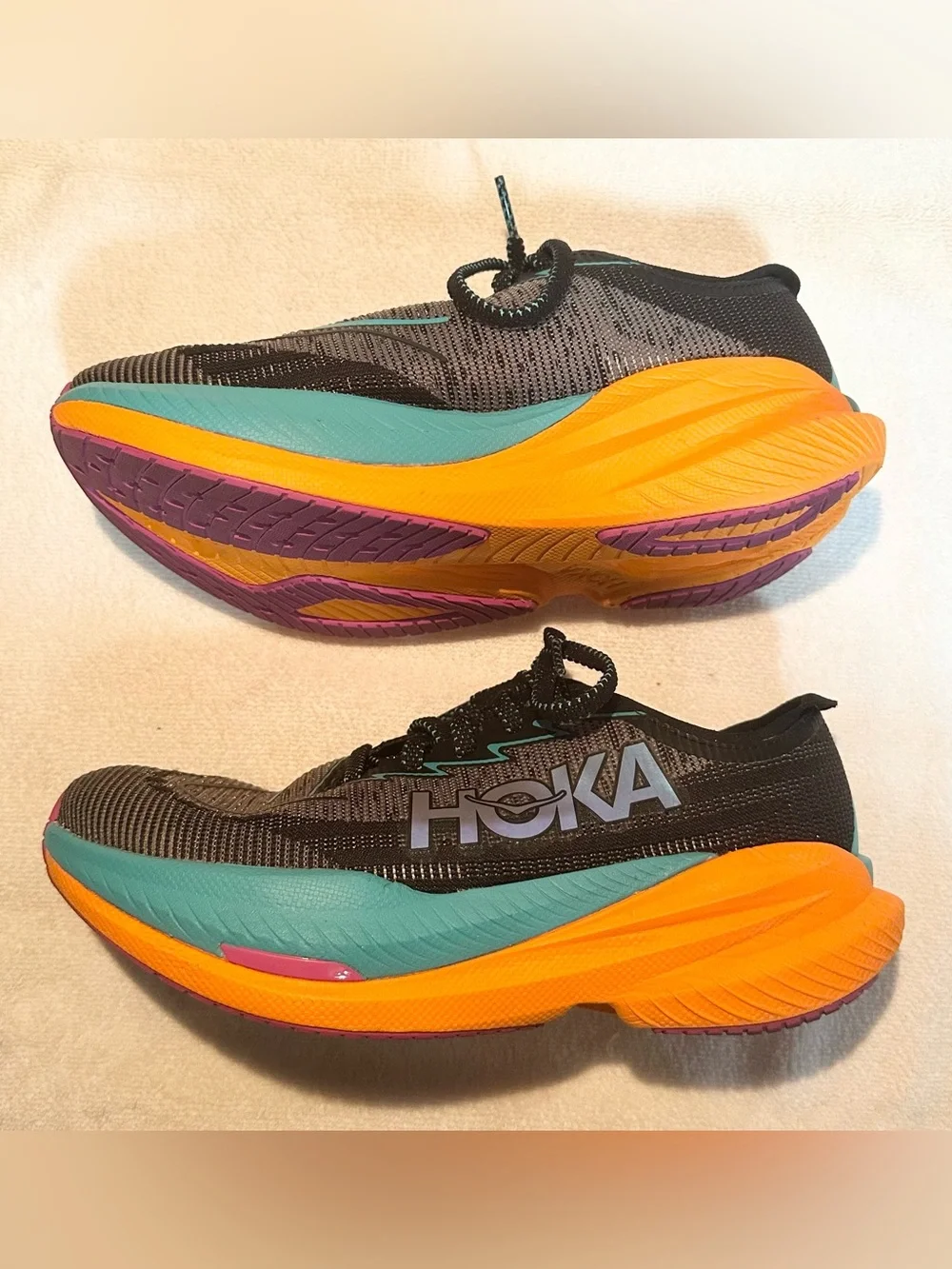 Hoka mach x2